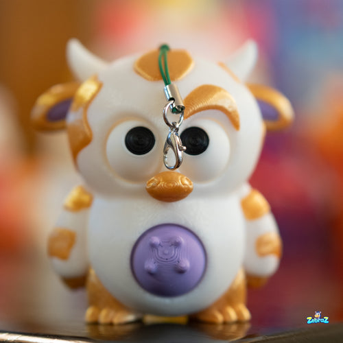 "Golden Cow Keychain Charm - Cute 3D Printed Collectible"