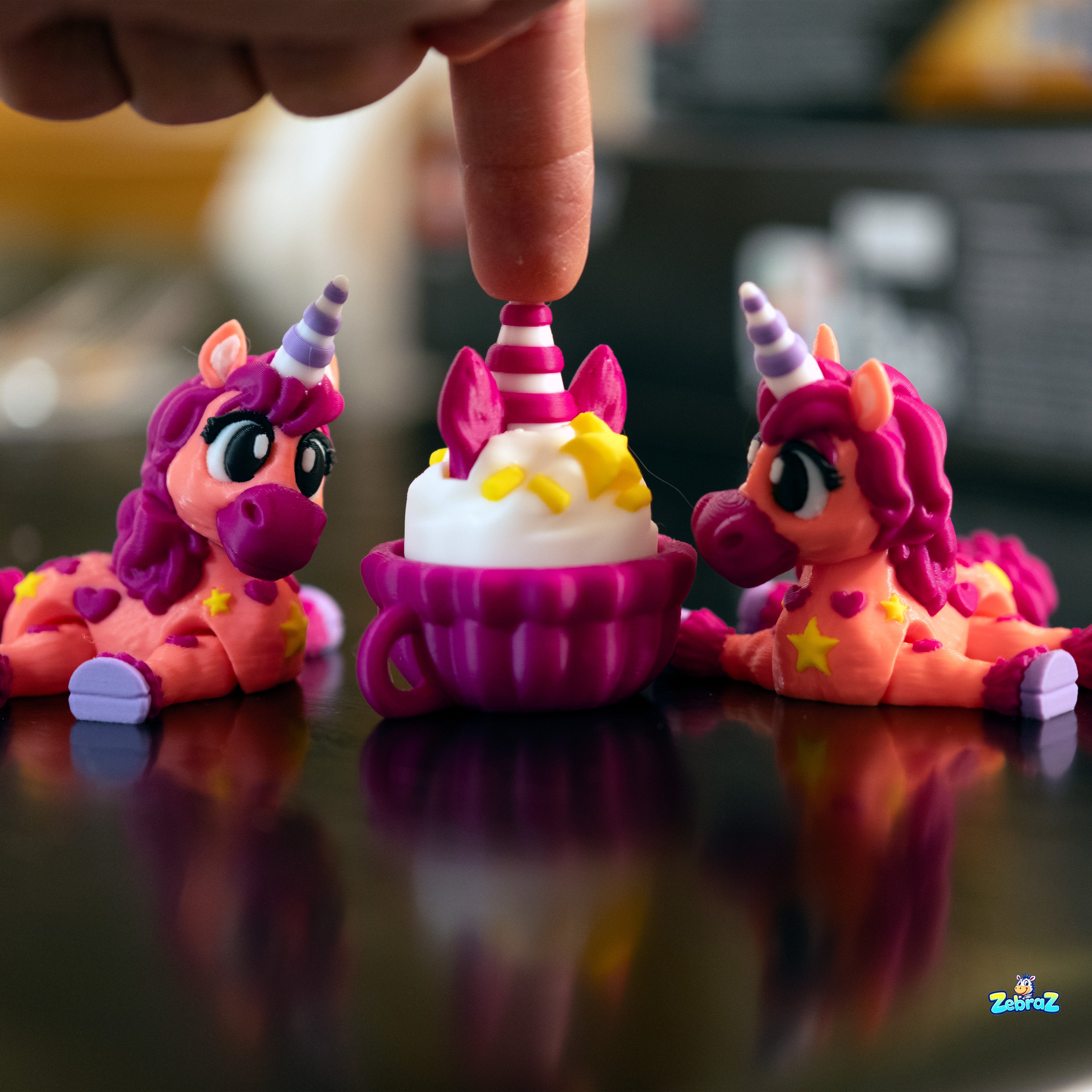Unicorn Cupcake Surprise - 3D Printed Playset with Unicorns & Click-Click Toy