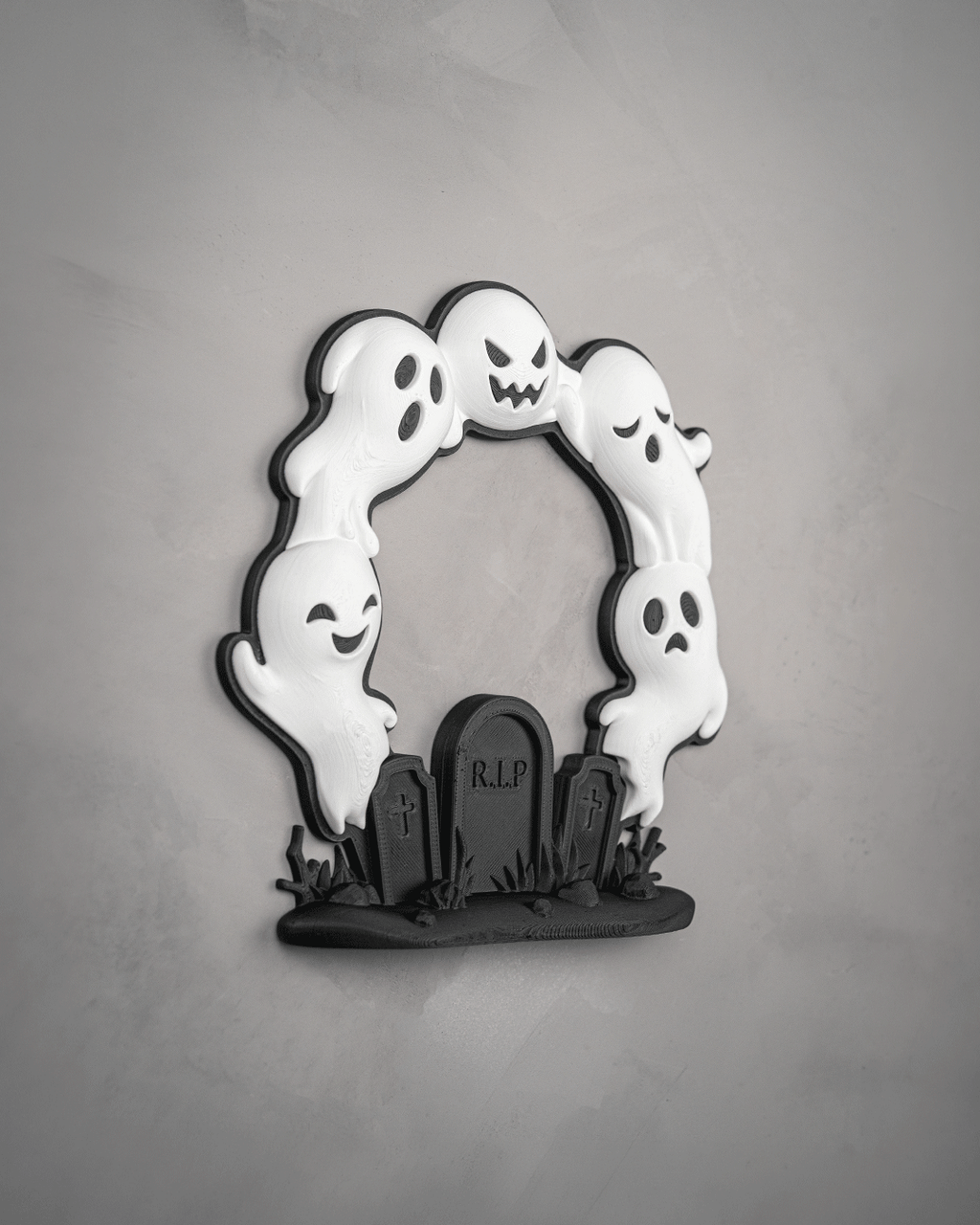 Cute Halloween Ghost Door Wreath – RIP Graveyard with 5 Ghosts