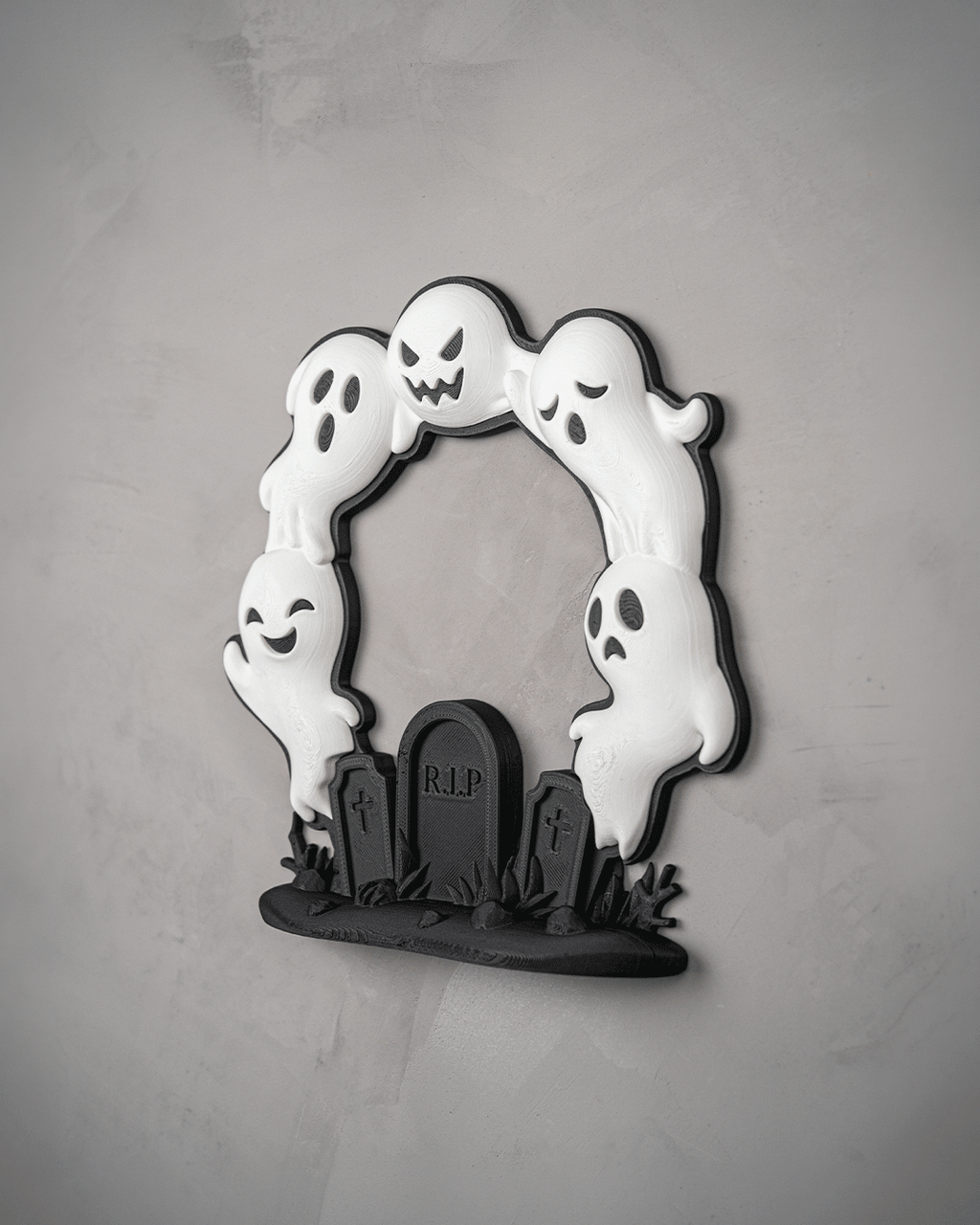 Cute Halloween Ghost Door Wreath – RIP Graveyard with 5 Ghosts